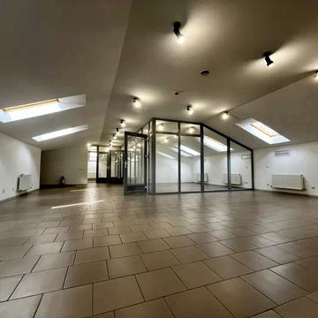 Січових Стрільців вул. (Артема), 2