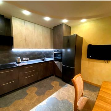 Каховська вул., 62-А