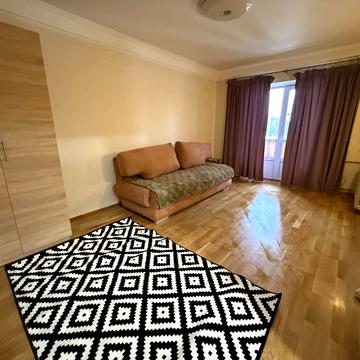 Івана Миколайчука вул. (Серафимовича), 19