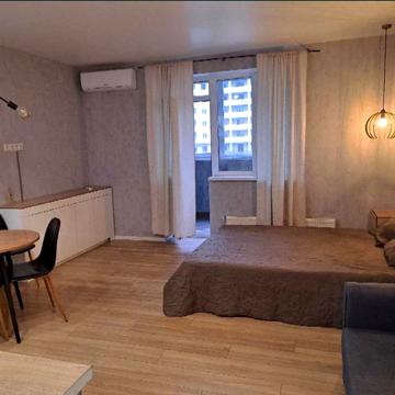 Чубинського вул., 8-Б