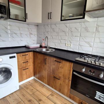 Пастера вул., 5