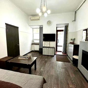 Гоголя вул., 6