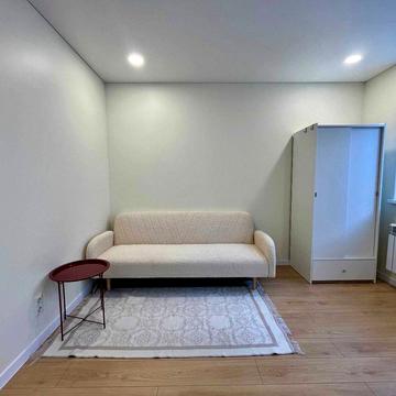 Промислова вул., 9