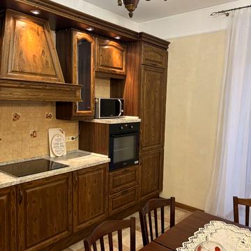 Почайнинська вул., 70