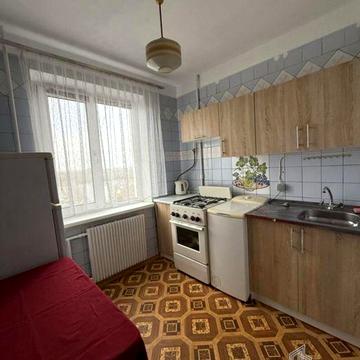 Прирічна вул., 19