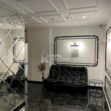 Дмитрівська вул., 60