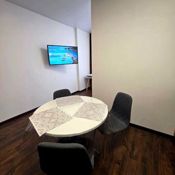 Варненська вул., 29