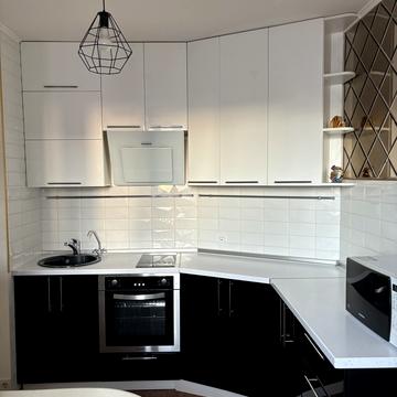 Юлії Здановської вул. (Ломоносова), 81-Б