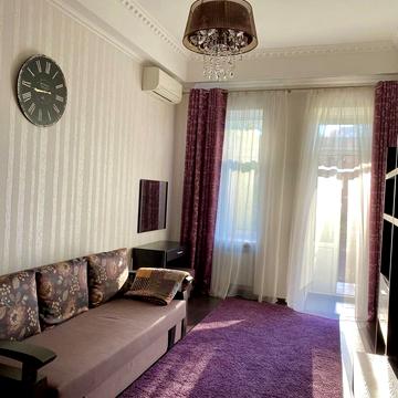 Назарівська вул. (Вєтрова), 15