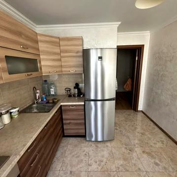 Жулянська вул., 1-В