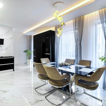 Угорська вул., 14е