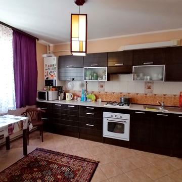 Тролейбусна вул., 30