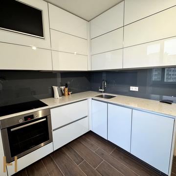 Жулянська вул., 1-А