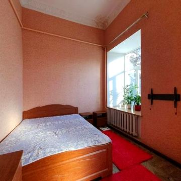 Святослава Караванського вул. (Жуковського), 36