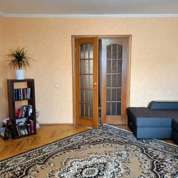 Депутатська вул., 6