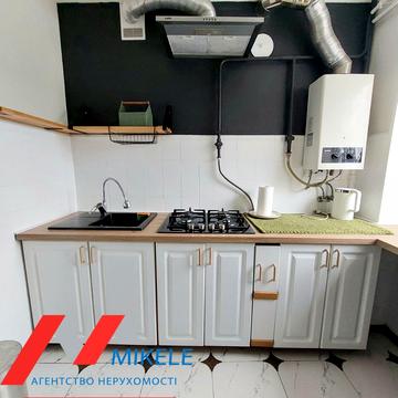 Академіка Шалімова вул. (Героїв Севастополя), 1