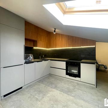 Височана вул., (Будинок 7)