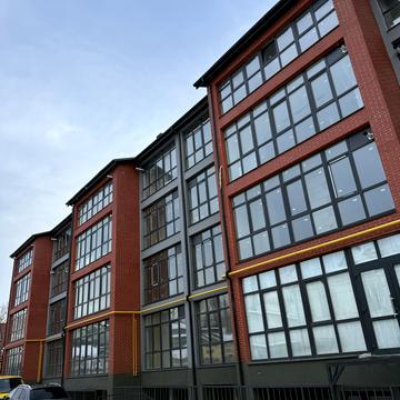 Андрія Сахарова вул., 27-Б