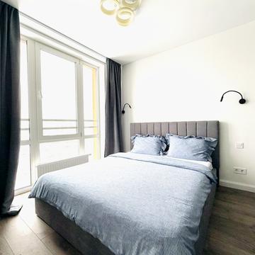 Дніпровська набережна вул., 20-Б