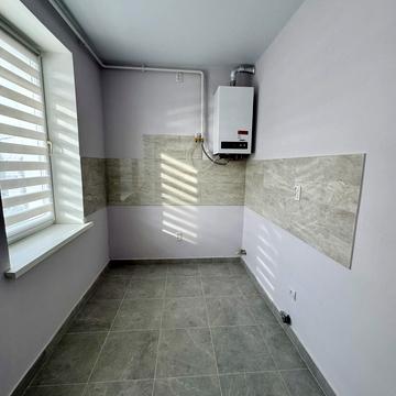 Пасічна вул., 70