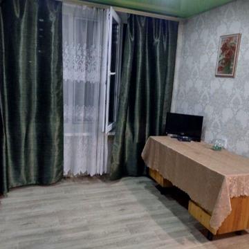 Мілютенка вул., 38