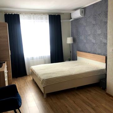 Бориса Гмирі вул., 20