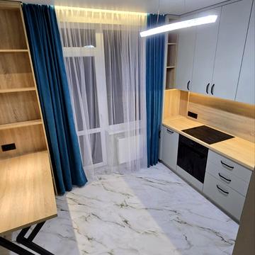 Академіка Сахарова вул., (Будинок 1)