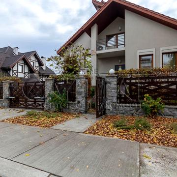 Лютнева вул., 58