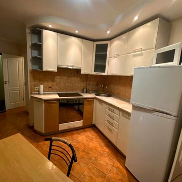 Оноре де Бальзака вул., 6