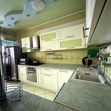 Петра Григоренка просп., 28