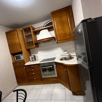 Михайла Грушевського вул., 30в