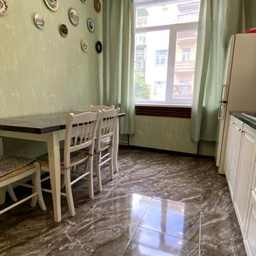 Інститутська вул., 19-А