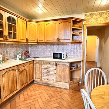 Наталії Ужвій вул., 9