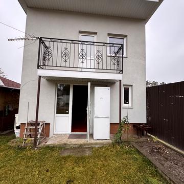 Варшавська вул.