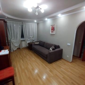 Тернопільська вул., 5