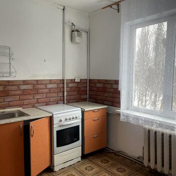 Польова пл., 15