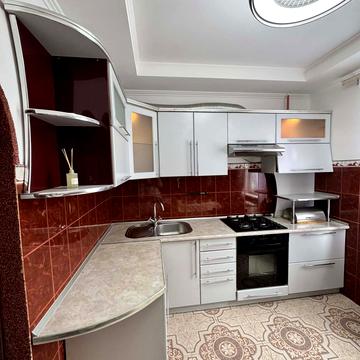 Василя Стуса вул., 9