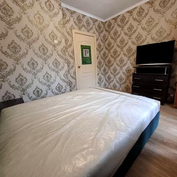 Тростянецька вул., 8-Б