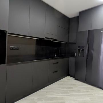 Панаса Мирного вул., 1