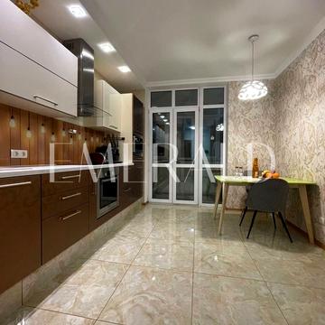 Вадима Гетьмана вул., 30-Б