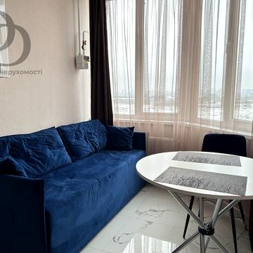 Клубна вул., 10