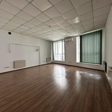 Гетьмана Мазепи вул., 72