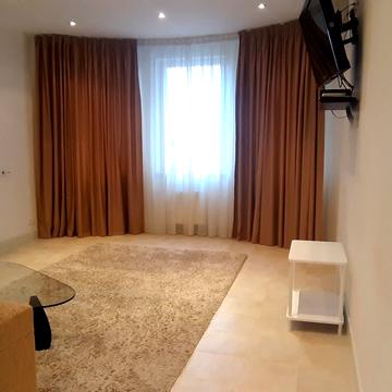 Гетьмана Павла Скоропадського вул. (Льва Толстого), 35-39