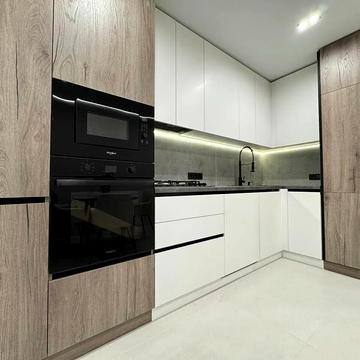 Юліана Пелеша вул., 3