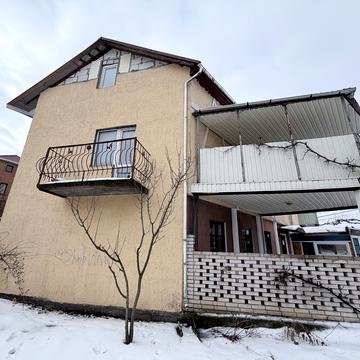 Набережний Тупік, 2