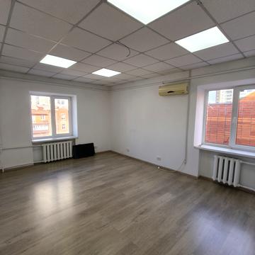 Королеви Єлизавети ІІ вул. (Глинки), 15-А