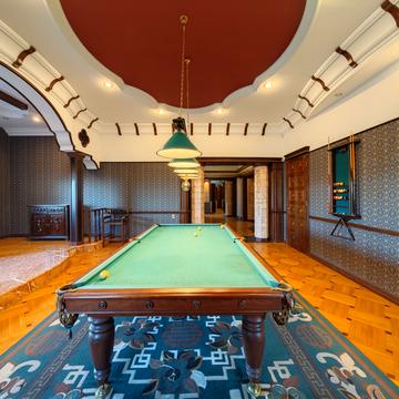 Дерибасівська вул., 5