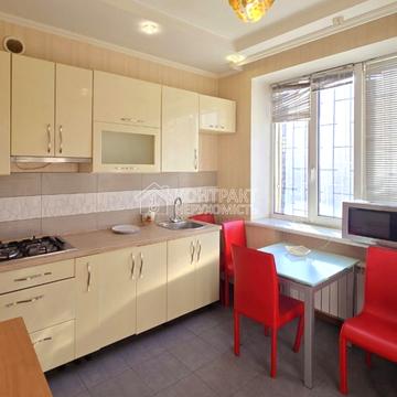 Євгена Котляра вул. (Червоноармійська), 12