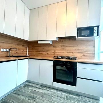 Ново-Оскольська вул., 8