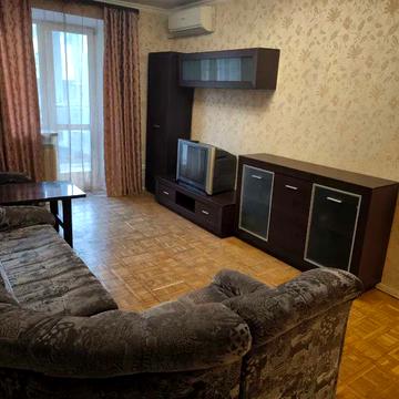 Івана Федорова вул., 1